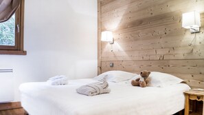 Appartamento, 3 camere da letto | Insonorizzazione, ferro/asse da stiro, Wi-Fi gratuito, lenzuola