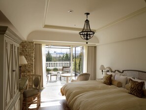 Coffres-forts dans les chambres, ameublement personnalisé, bureau