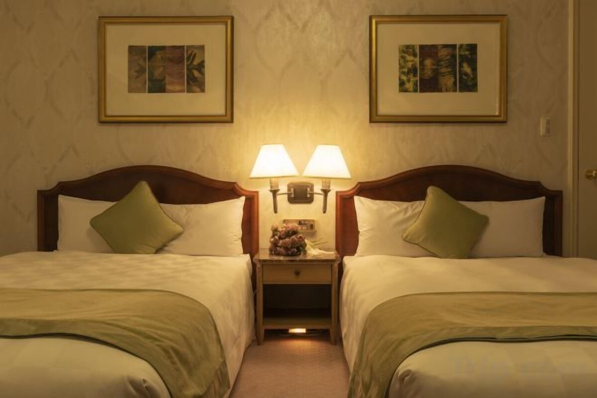 In-room safe, desk, laptop workspace, blackout drapes