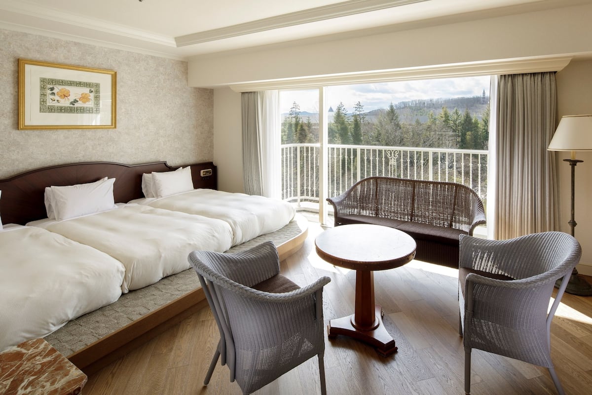 Luxury Family Room, Garden View, Shoes strictly prohibited, Non Smoking | In-room safe, individually furnished, desk, laptop workspace