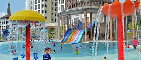 Außenpool, Liegestühle