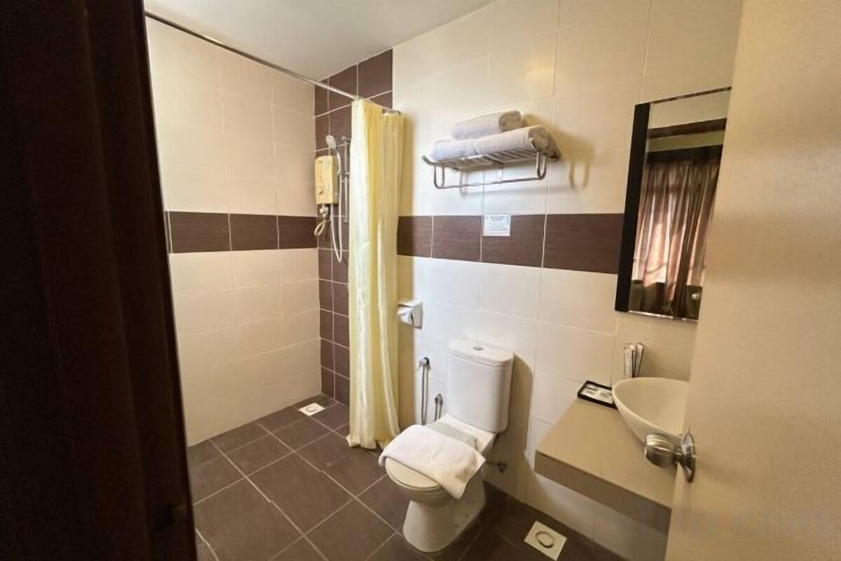 Dusche, kostenlose Toilettenartikel, Haartrockner, Bidet