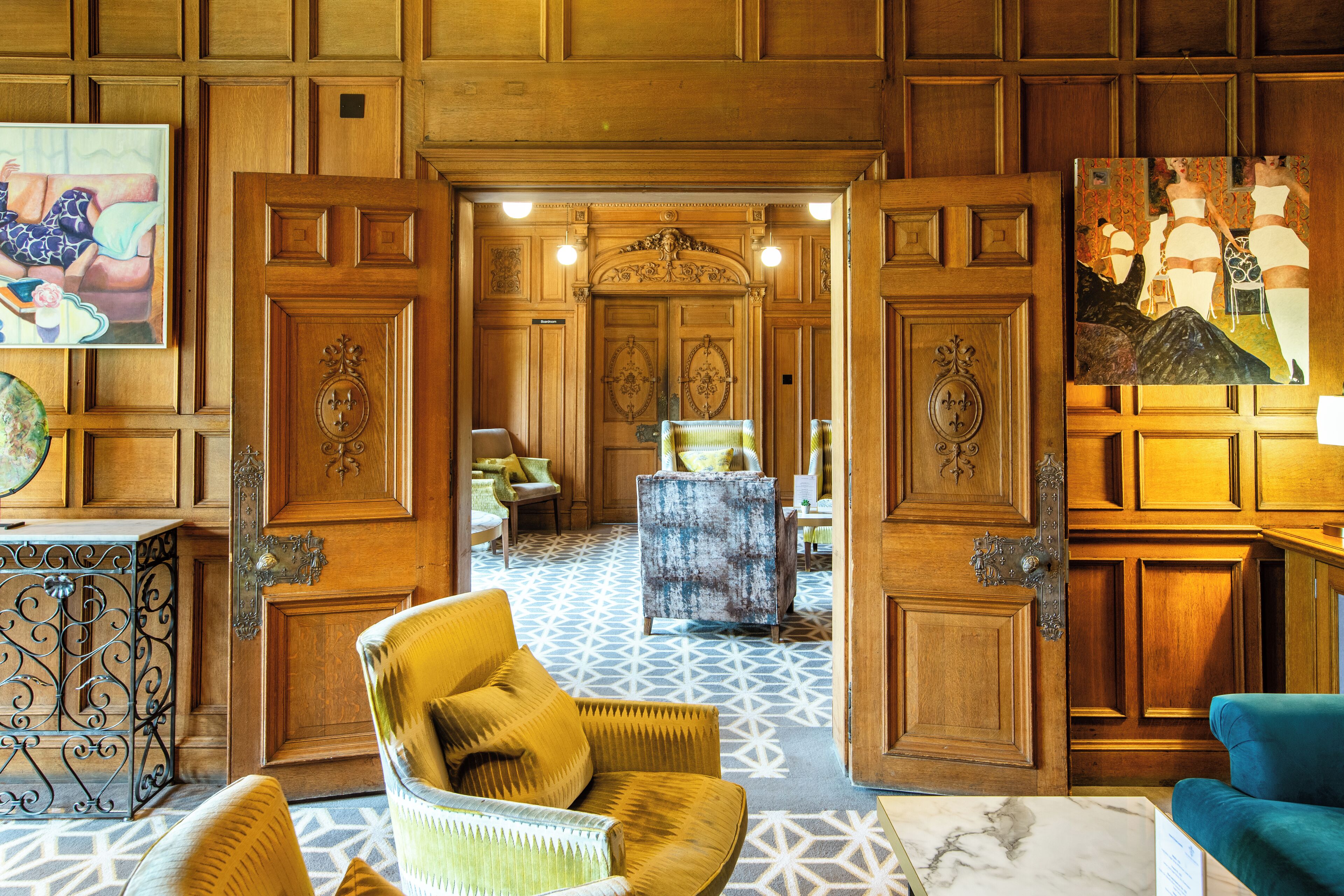 Utsikt mot hagen, åpen hver dag