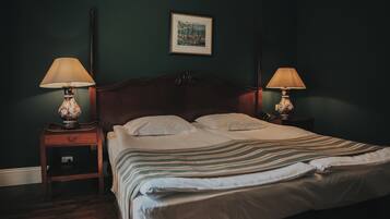 Minibar, in-room safe, soundproofing, free cots/infant beds