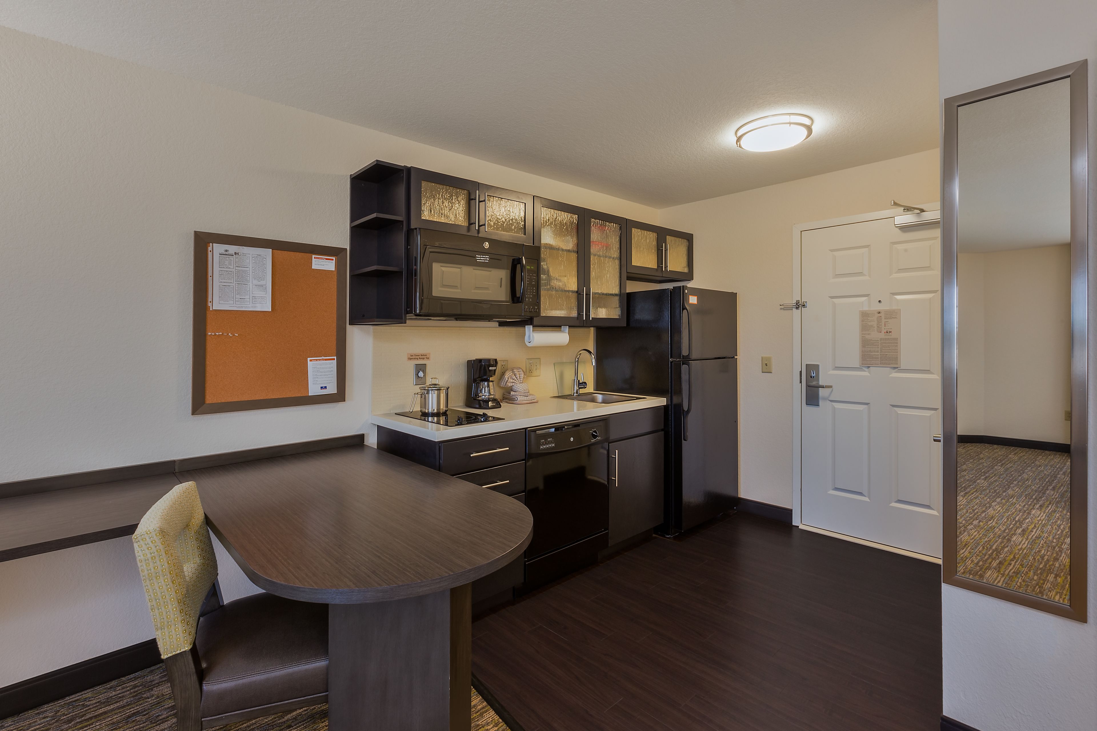 suite, 1 bedroom, accessible, non smoking (communication accessible) | private kitchen | fridge, microwave, coffee/tea maker