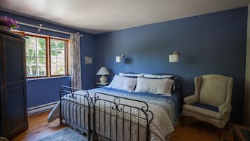 Superior Room, 1 King Bed