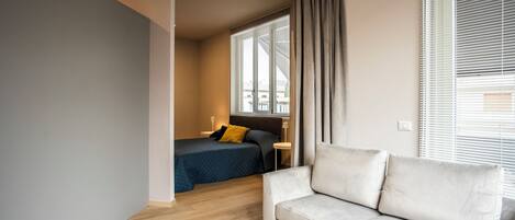 Deluxe Suite | 1 bedroom, Frette Italian sheets, premium bedding, memory foam beds