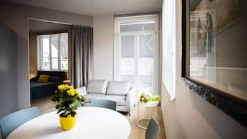 Deluxe Apartment, 1 Bedroom | 1 bedroom, Frette Italian sheets, premium bedding, memory foam beds