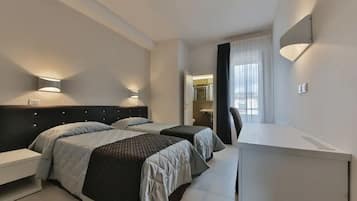 1 Schlafzimmer, italienische Bettbezüge von Frette
