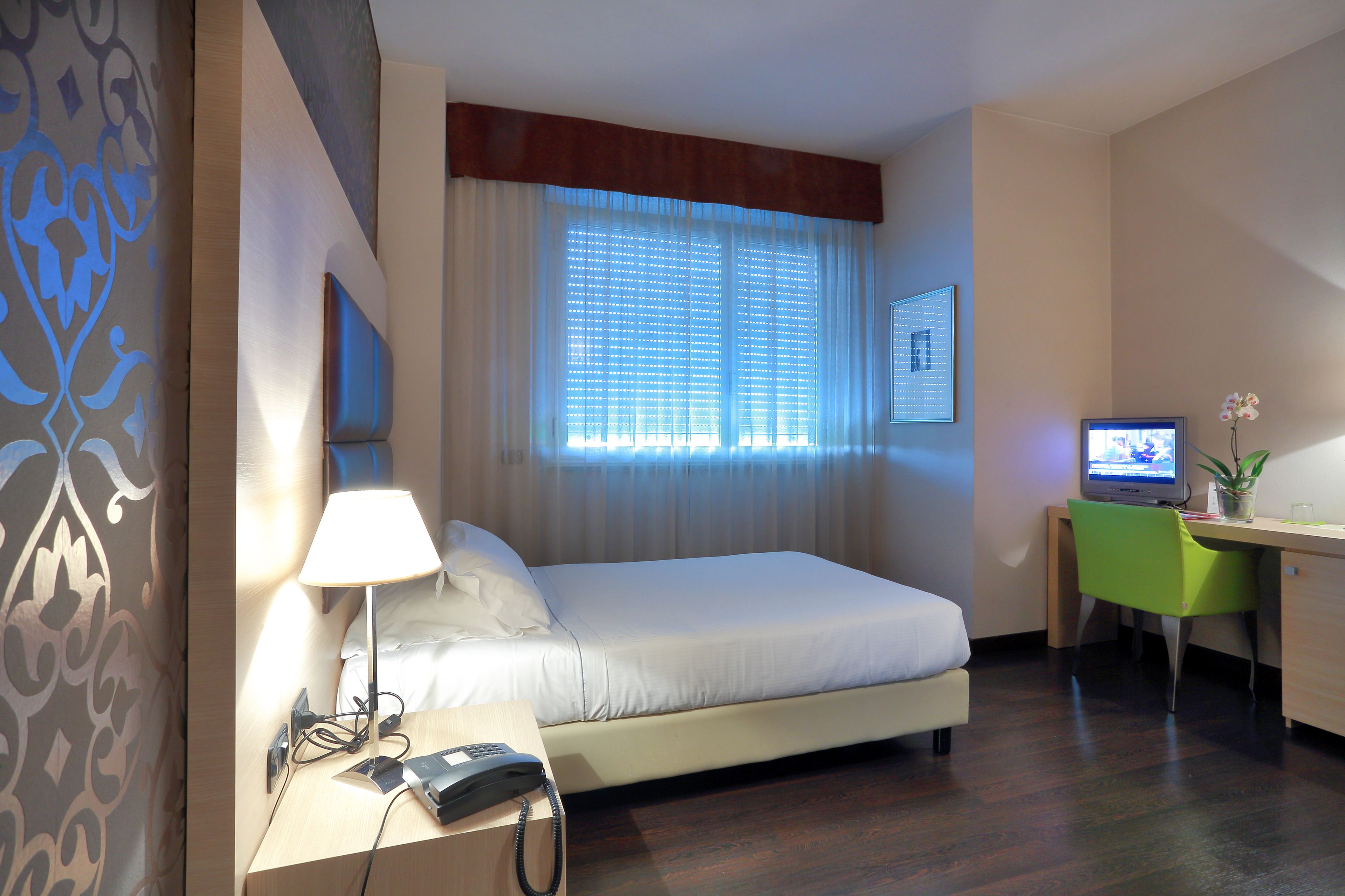 down duvets, minibar, in-room safe, desk