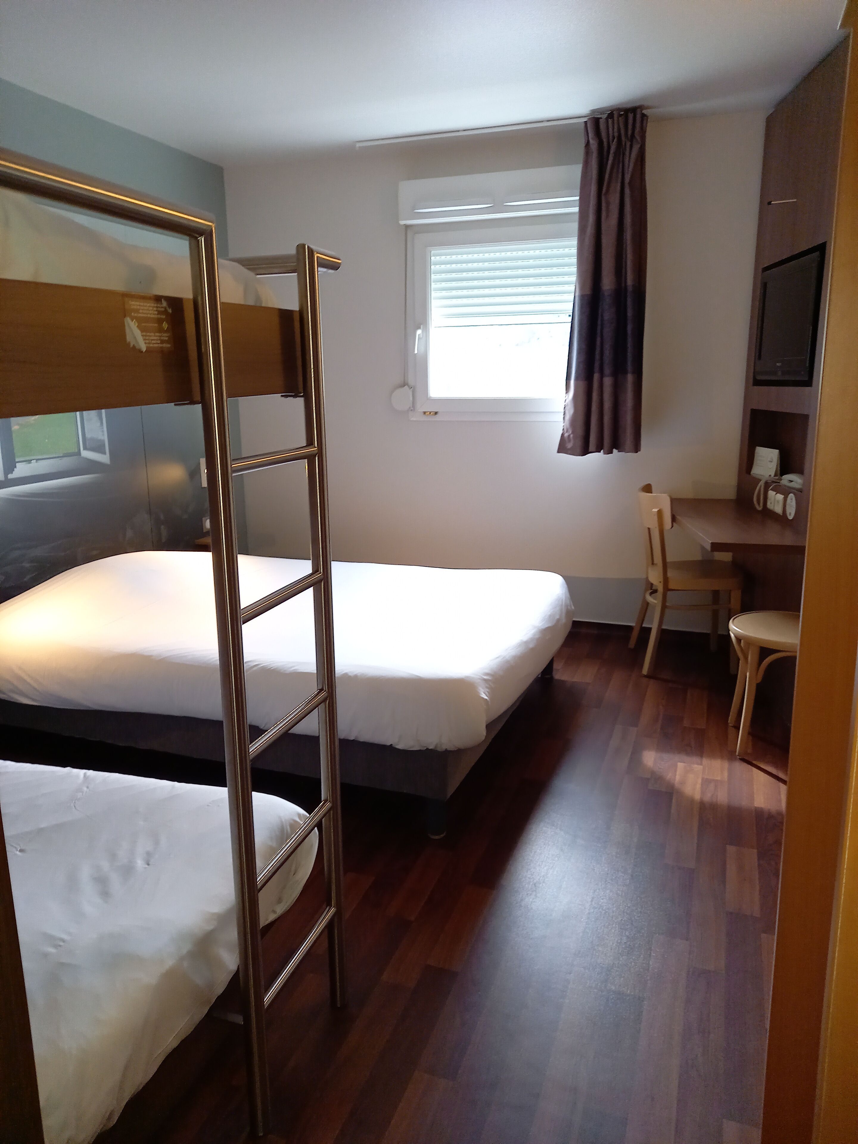 quadruple room, non smoking | 1 bedroom, premium bedding, desk, soundproofing