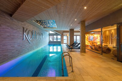 Hôtel Koh-I Nor by Les Etincelles