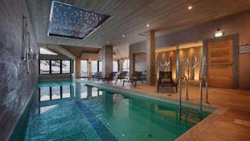 2 indoor pools, sun loungers