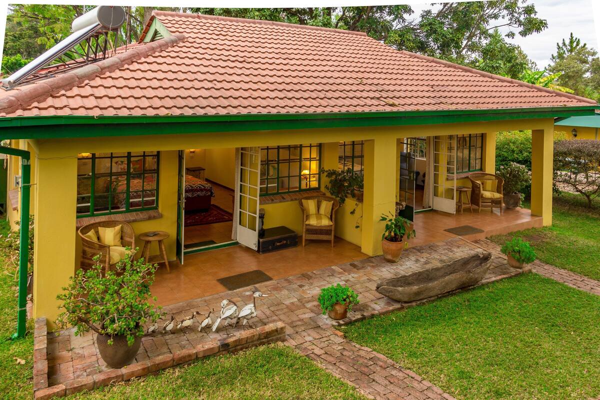 Garden Room | Egyptian cotton sheets, premium bedding, in-room safe, desk