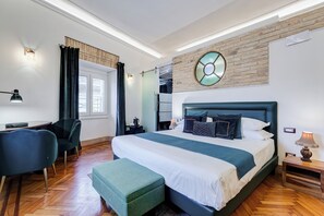 Superior Double or Twin Room | Frette Italian sheets, premium bedding, pillowtop beds, minibar - Navona Queen Rooftop (Rome)