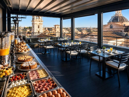Navona Queen Rooftop