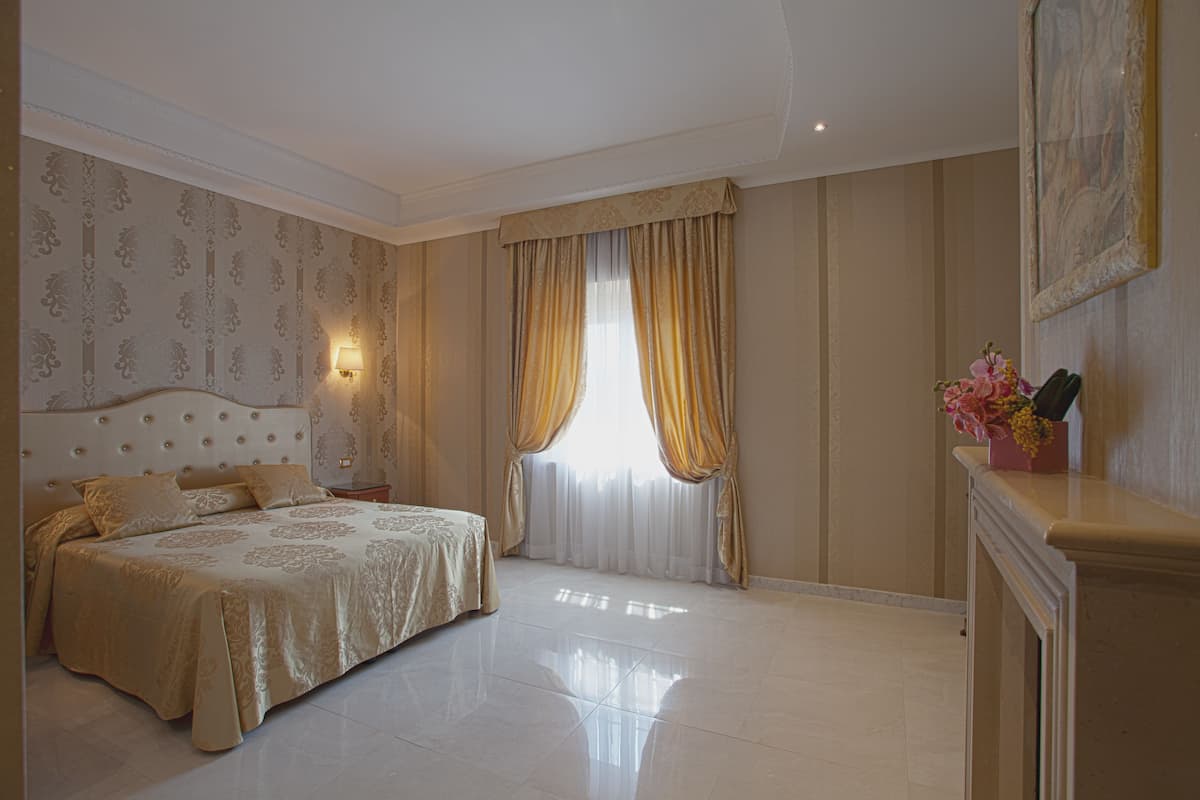 Superior Double or Twin Room | 1 bedroom, Frette Italian sheets, premium bedding, pillow-top beds
