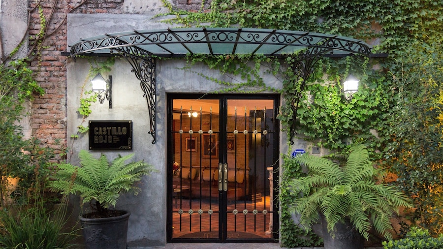 Hotel Boutique Castillo Rojo