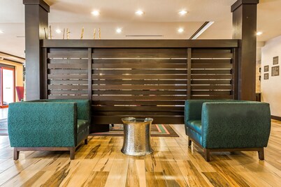 Sleep Inn & Suites Hennessey