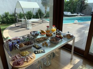 Free daily buffet breakfast  - Villetta del Salento Exclusive B&B (Gallipoli)