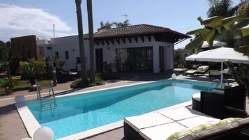 Seasonal outdoor pool, sun loungers
