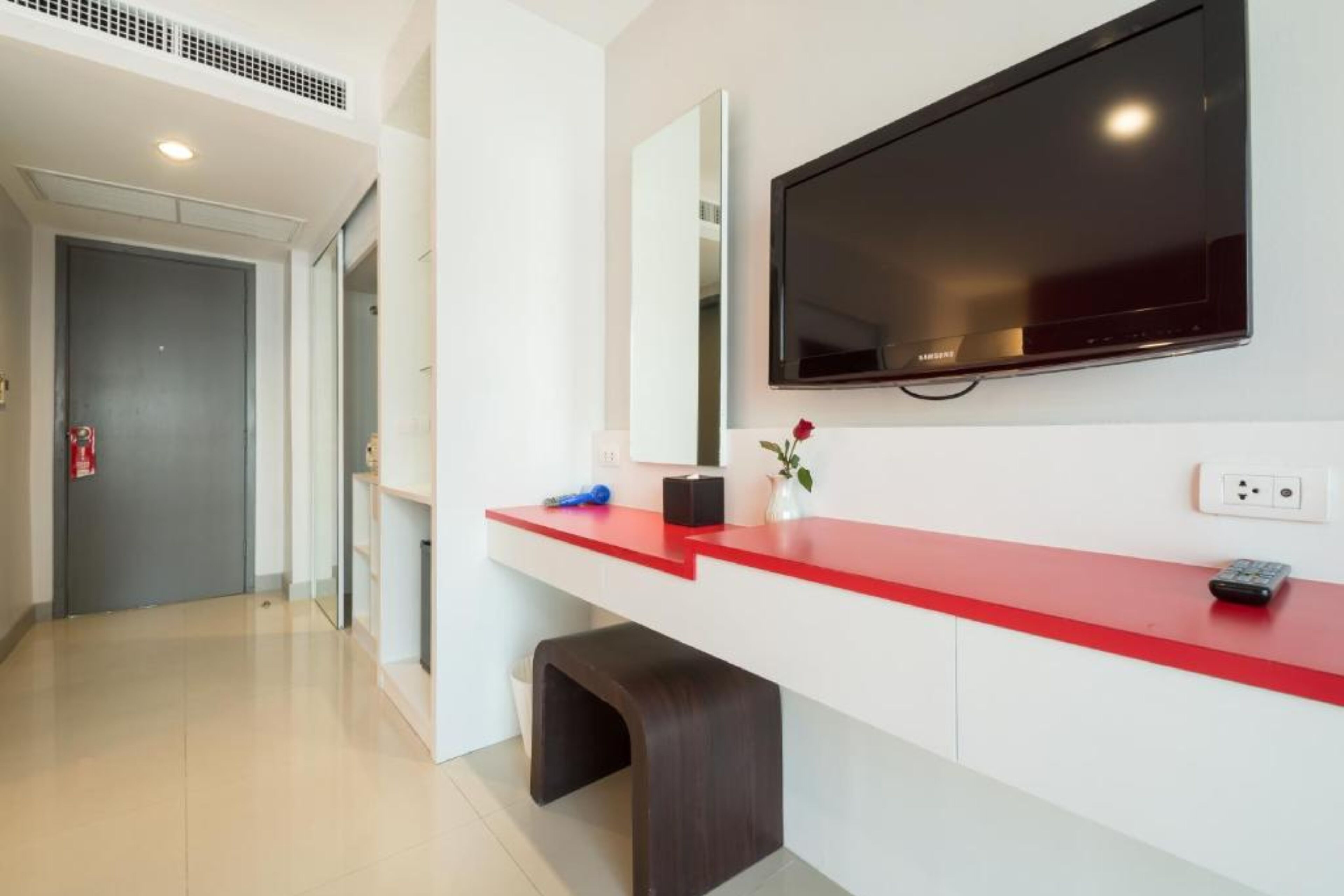 Photo - Alfresco Phuket Hotel