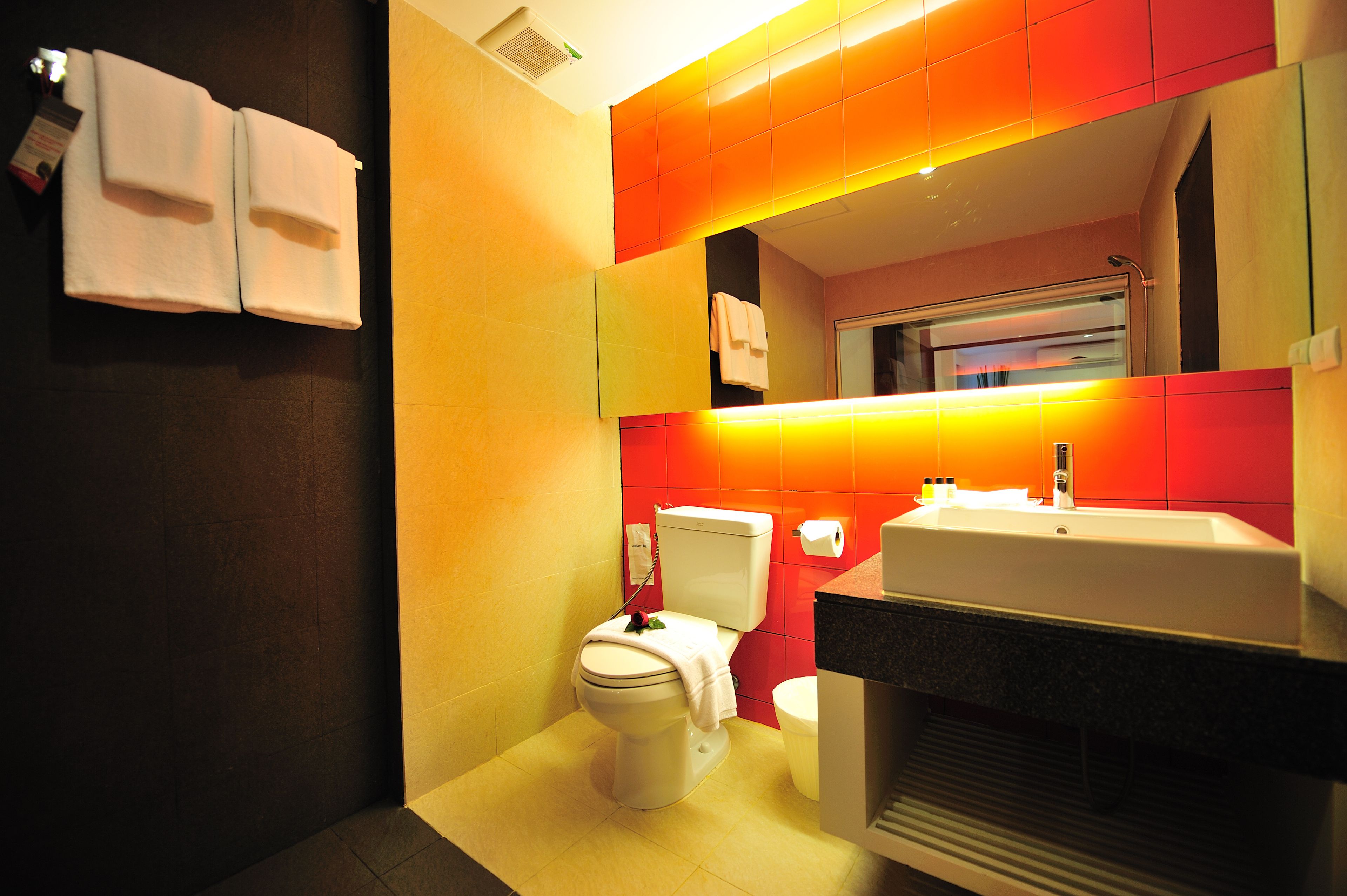 Photo - Alfresco Phuket Hotel