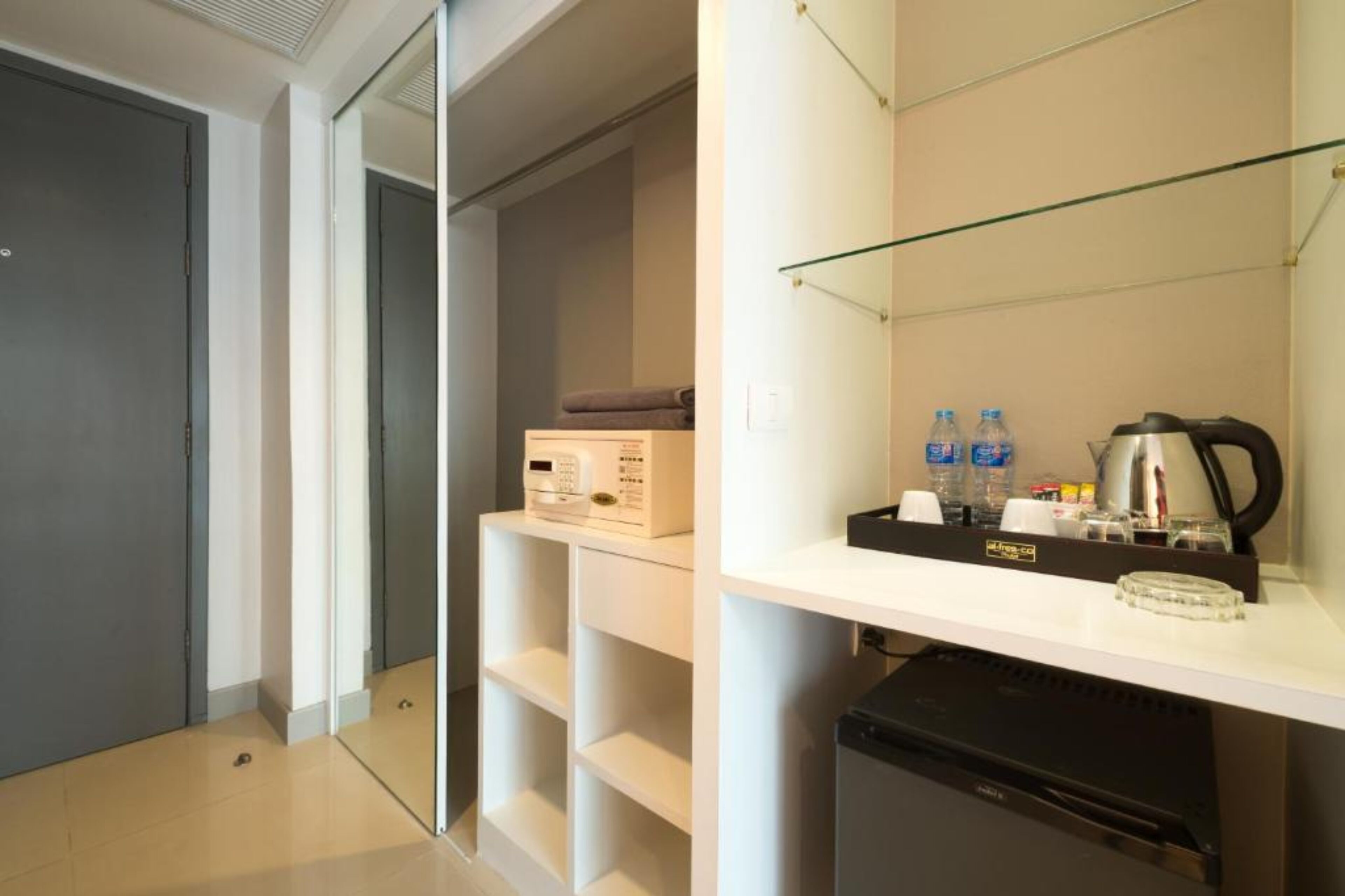 Photo - Alfresco Phuket Hotel