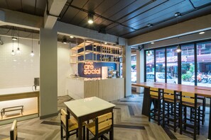 바(숙박 시설 내)