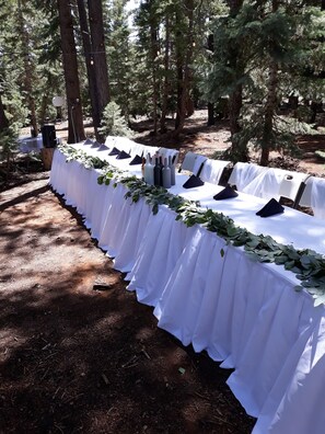 Outdoor wedding area - Pinewoods Resort (Duck Creek Village)