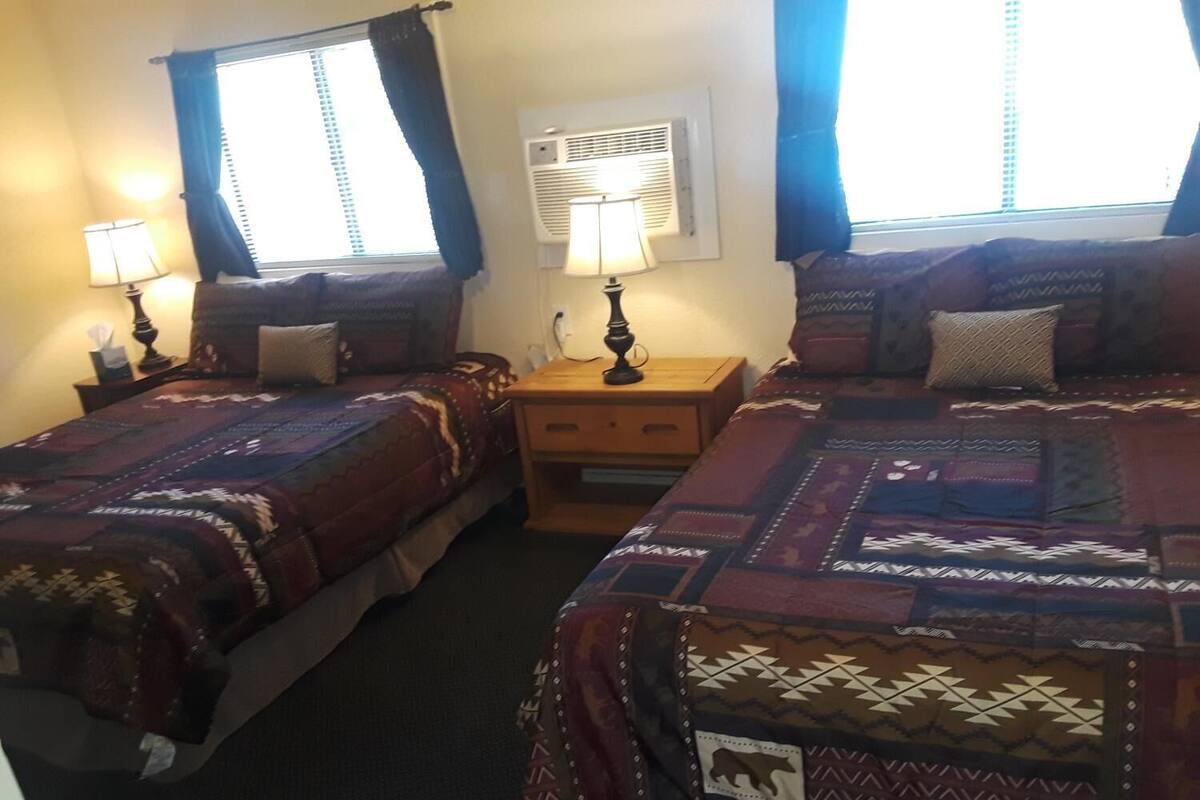 Family Room | Iron/ironing board, WiFi (free), individually decorated