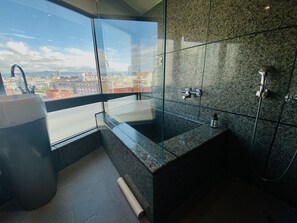 Standard Double Room, 1 Double Bed | Bathroom | Hair dryer, slippers, towels, shampoo - Burgary Hotel (Taipei)