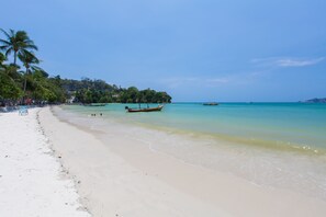 Beach - Patong Swiss (Patong)