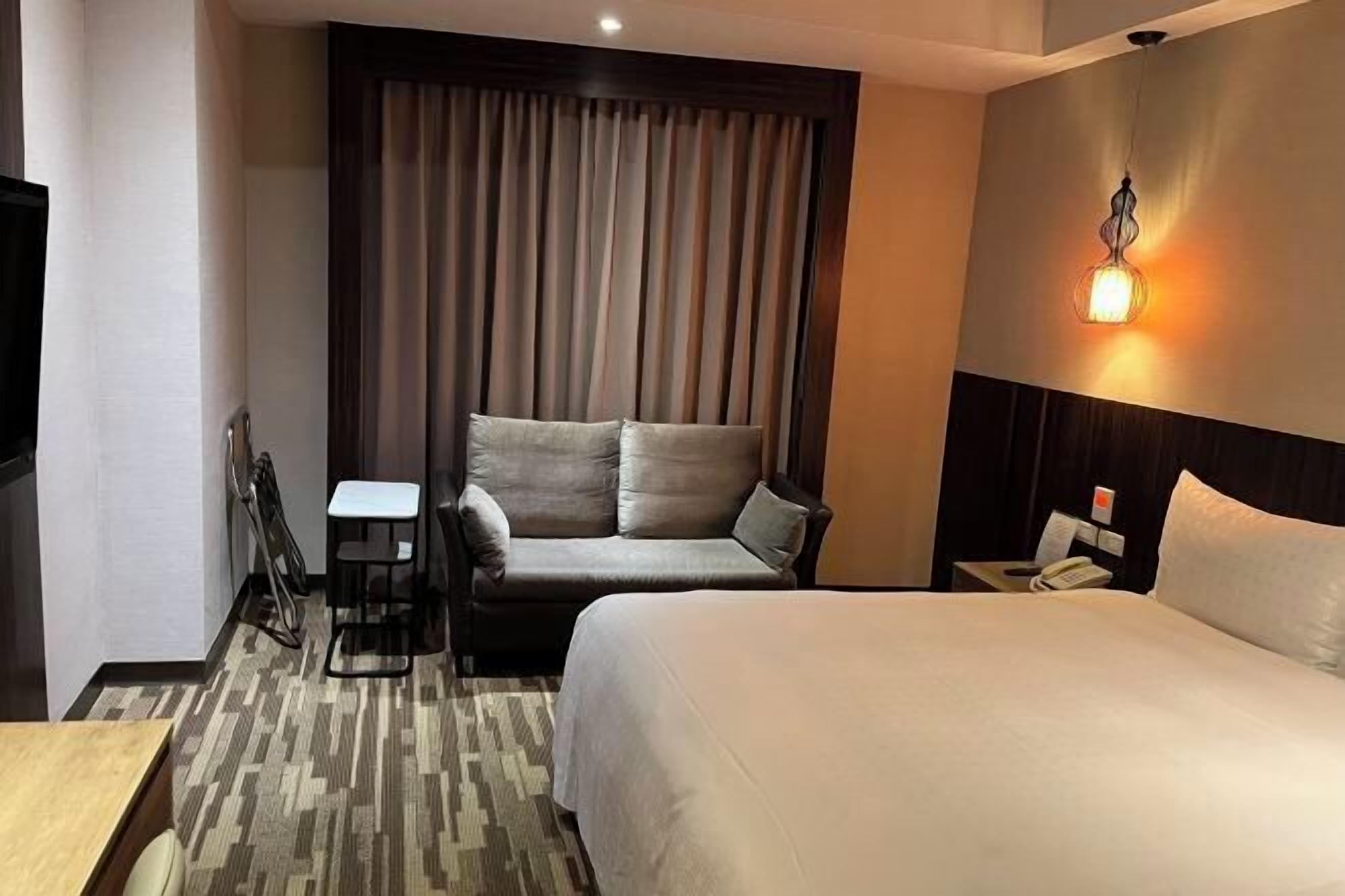 Desk, blackout curtains, free WiFi, bed sheets