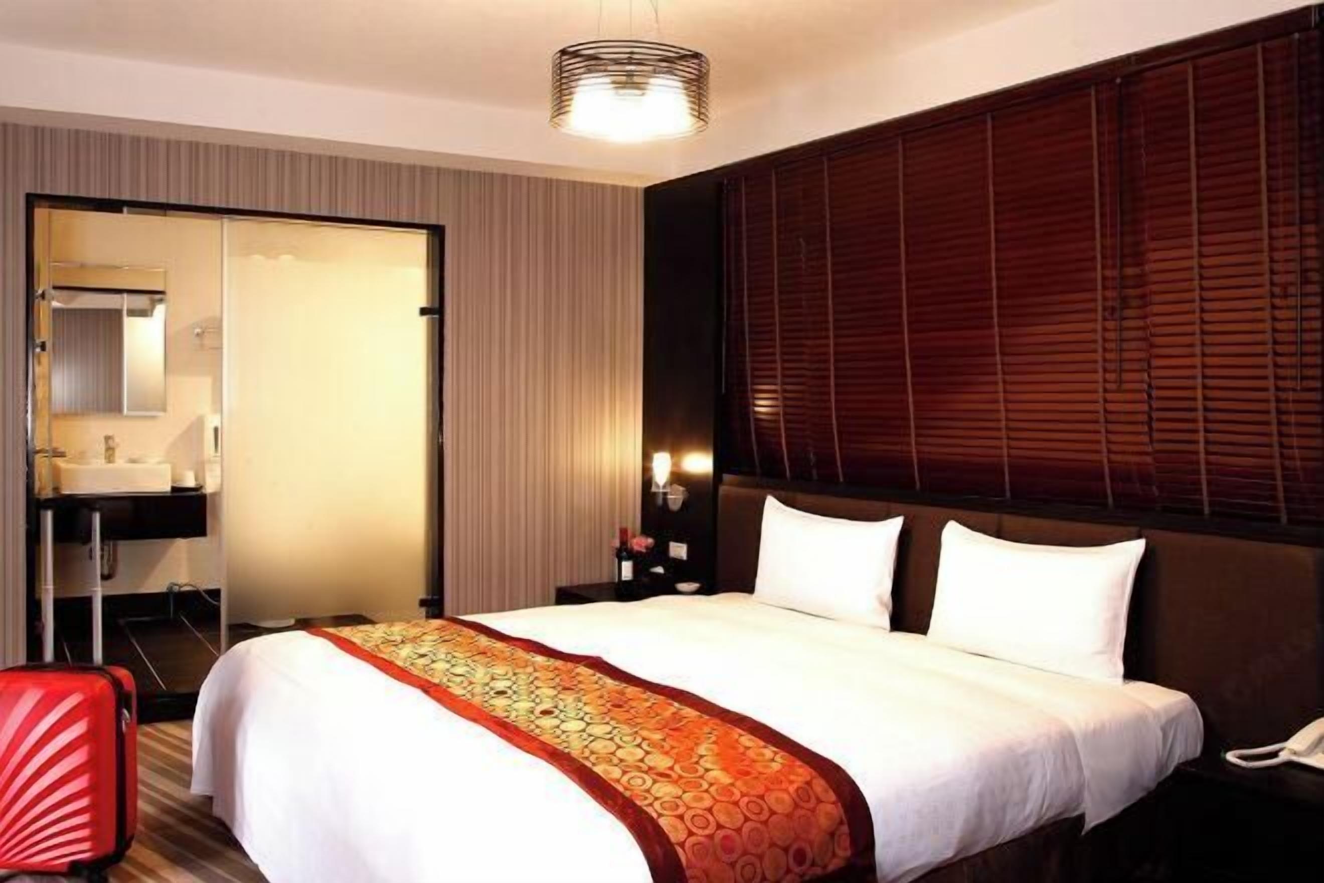 Skrivbord, mörkläggningsgardiner, gratis wi-fi och sängkläder