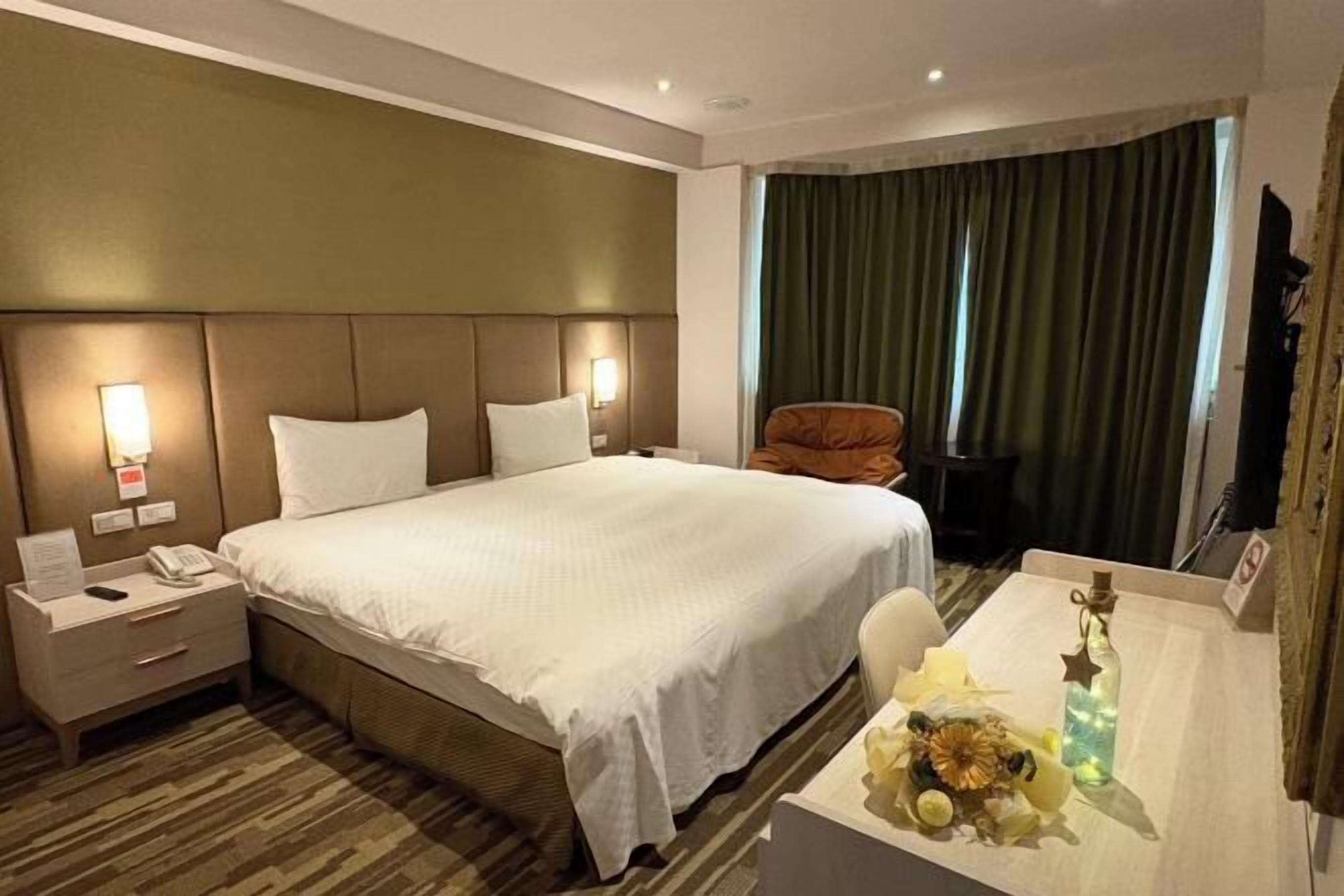 Desk, blackout curtains, free WiFi, bed sheets