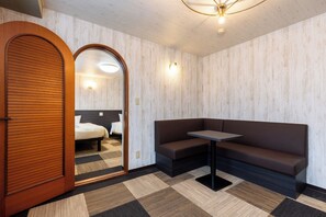 Triple Room, Non Smoking | In-room safe, iron/ironing board, free WiFi, bed sheets