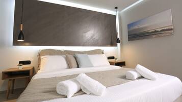 Executive Double Room, Garden View | Premium bedding, in-room safe, individually decorated