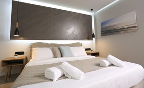Habitación ejecutiva doble, vistas al jardín | Ropa de cama de alta calidad, caja fuerte, decoración individual