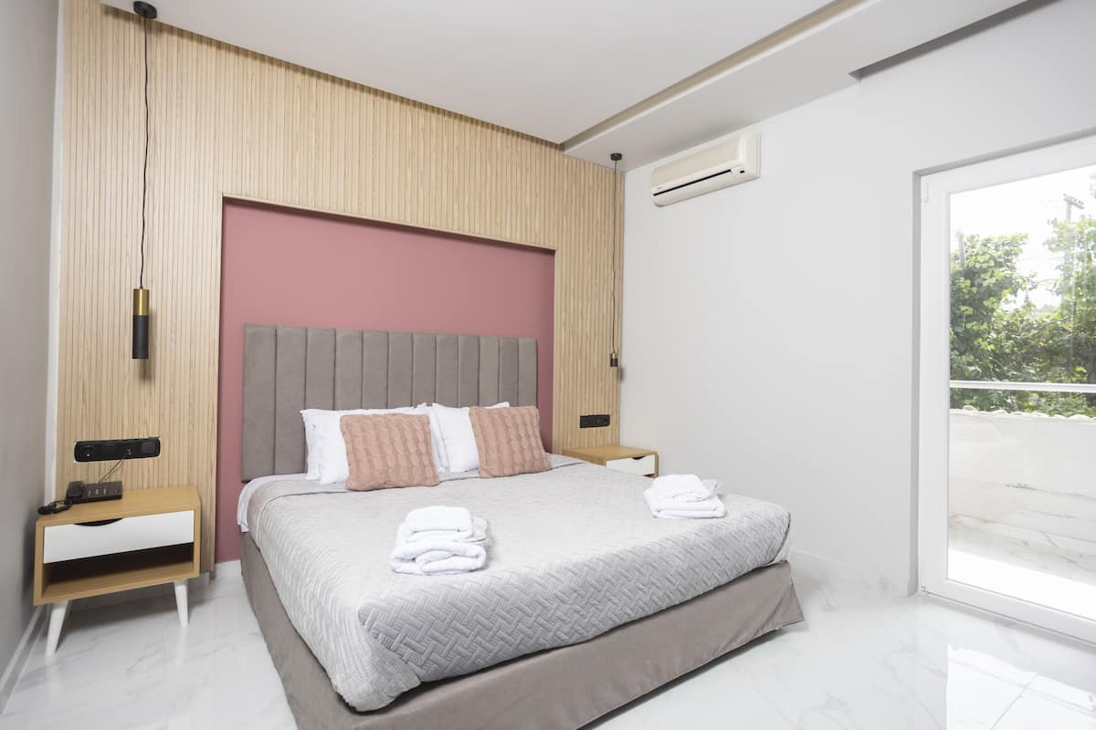 Habitació doble Grand, vistes al jardí | Roba de llit d'alta qualitat i caixa forta a l'habitació