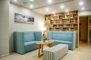 TV - Hotel Tropical (Kassandra)