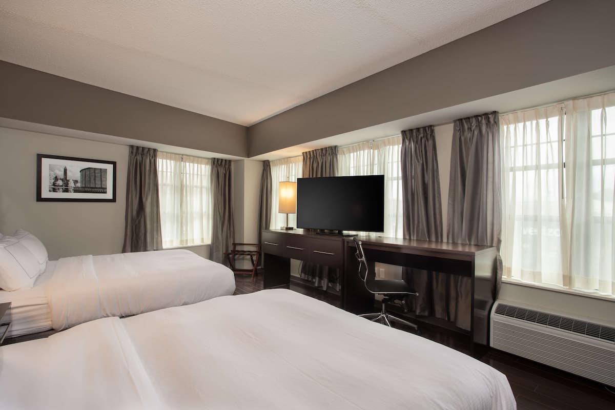 suite, 2 queen beds, non smoking (williams) | premium bedding, pillow-top beds, in-room safe, desk