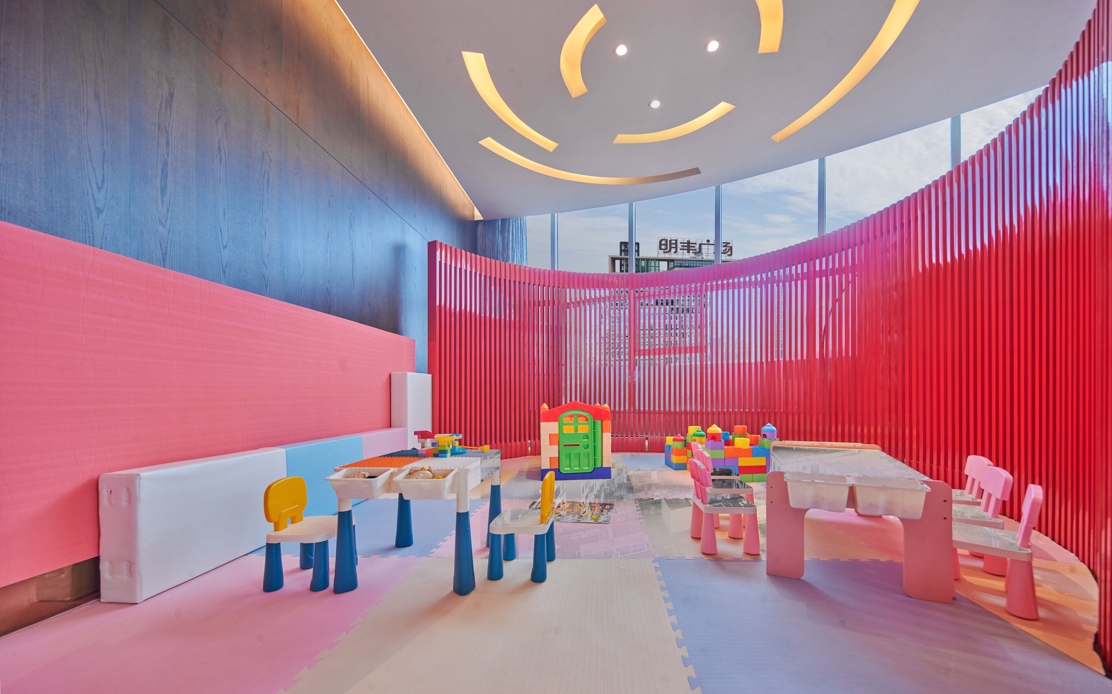 children’s play area – indoor