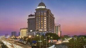 Front of property - Maison New Century Hotel Dongguan (Dongguan)