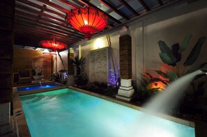 Down duvets, pillow-top beds, free minibar items, individually decorated - UINN RELAX HOTEL New Taipei Linkou (New Taipei City)