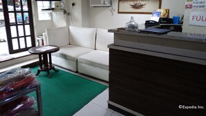 Lobby - Gaius Pension Inn (Manila)