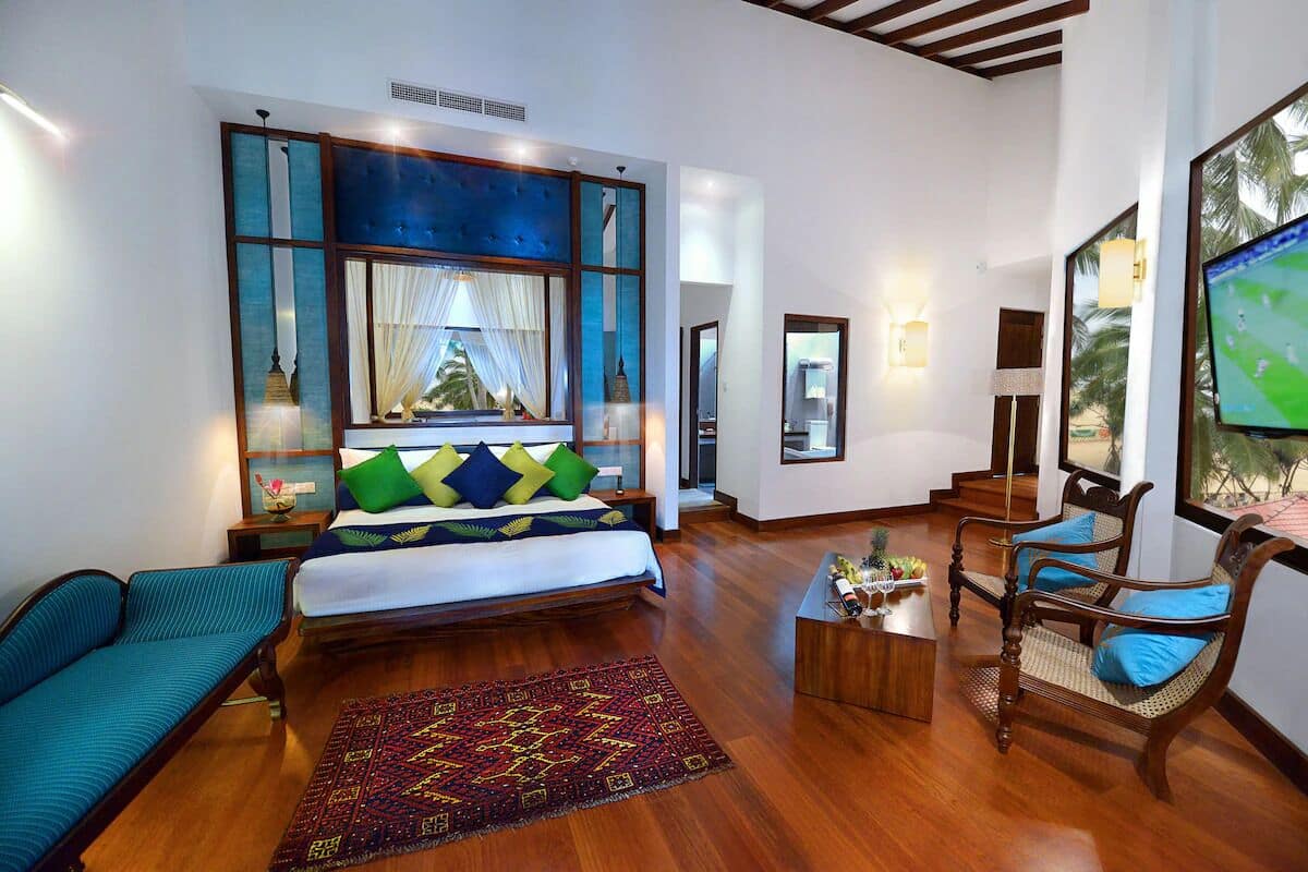 executive suite | 1 bedroom, minibar, in-room safe, desk