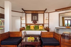 Executive Suite | Minibar, in-room safe, desk, iron/ironing board - Royal Palms Beach Hotel (Wadduwa)