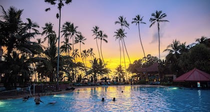 Royal Palms Beach Hotel