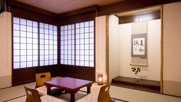Japanese-Style Deluxe Room with Kitchen, Non Smoking | In-room safe, desk, blackout drapes, iron/ironing board